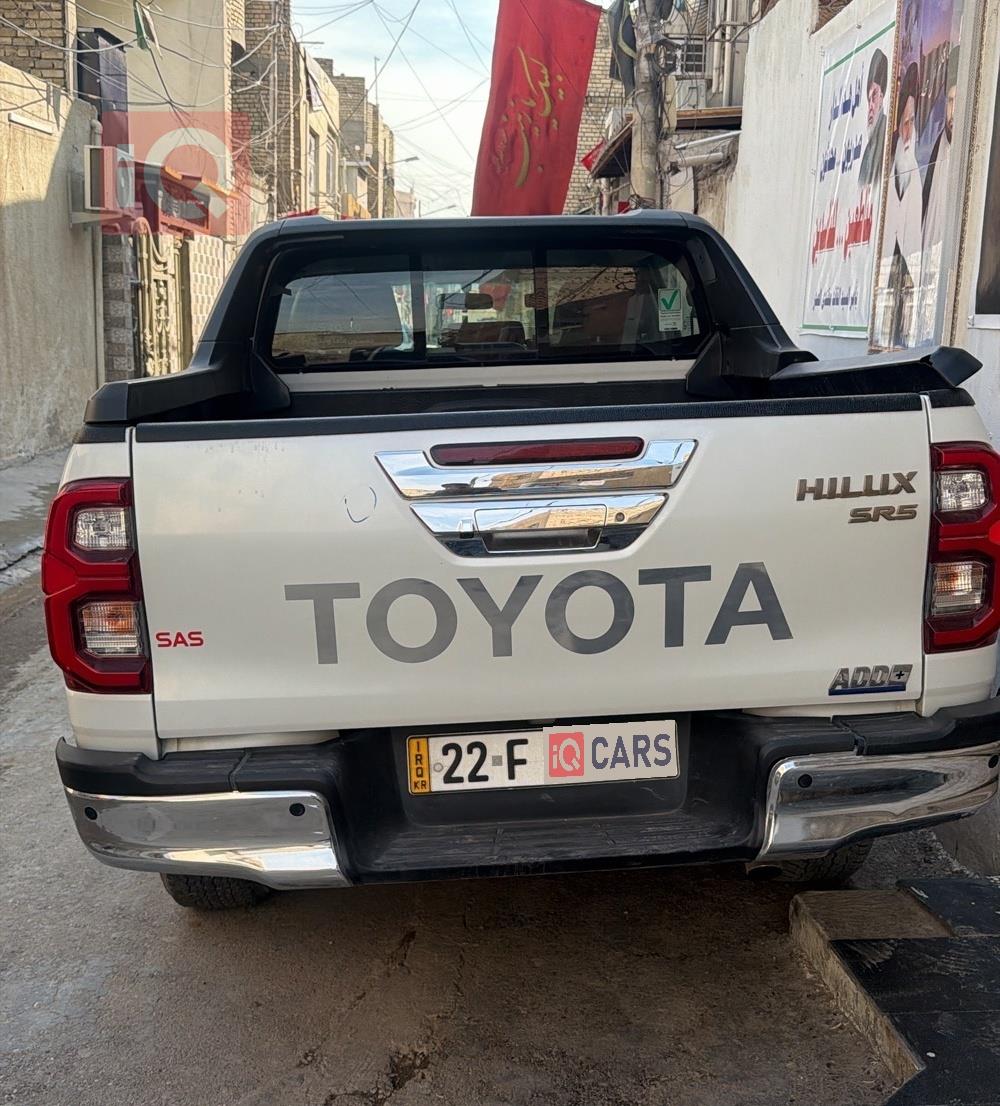 تويوتا هايلوكس